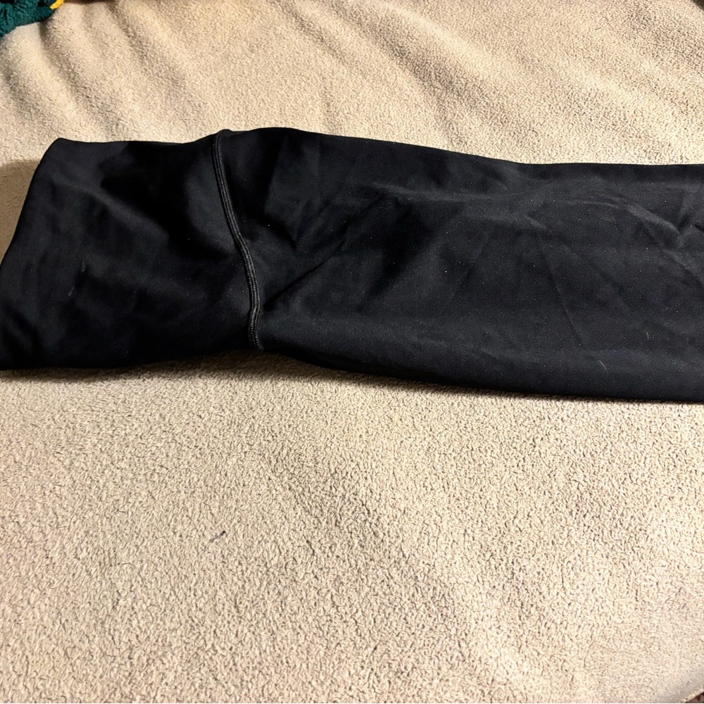 Spanx black leggings in great condition.